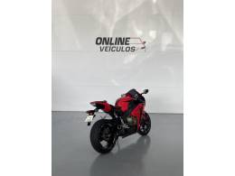 HONDA - CBR 1000RR - 2008/2008 - Vermelha - R$ 46.000,00