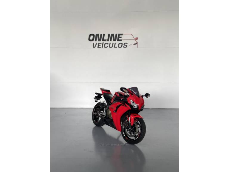 HONDA - CBR 1000RR - 2008/2008 - Vermelha - R$ 46.000,00